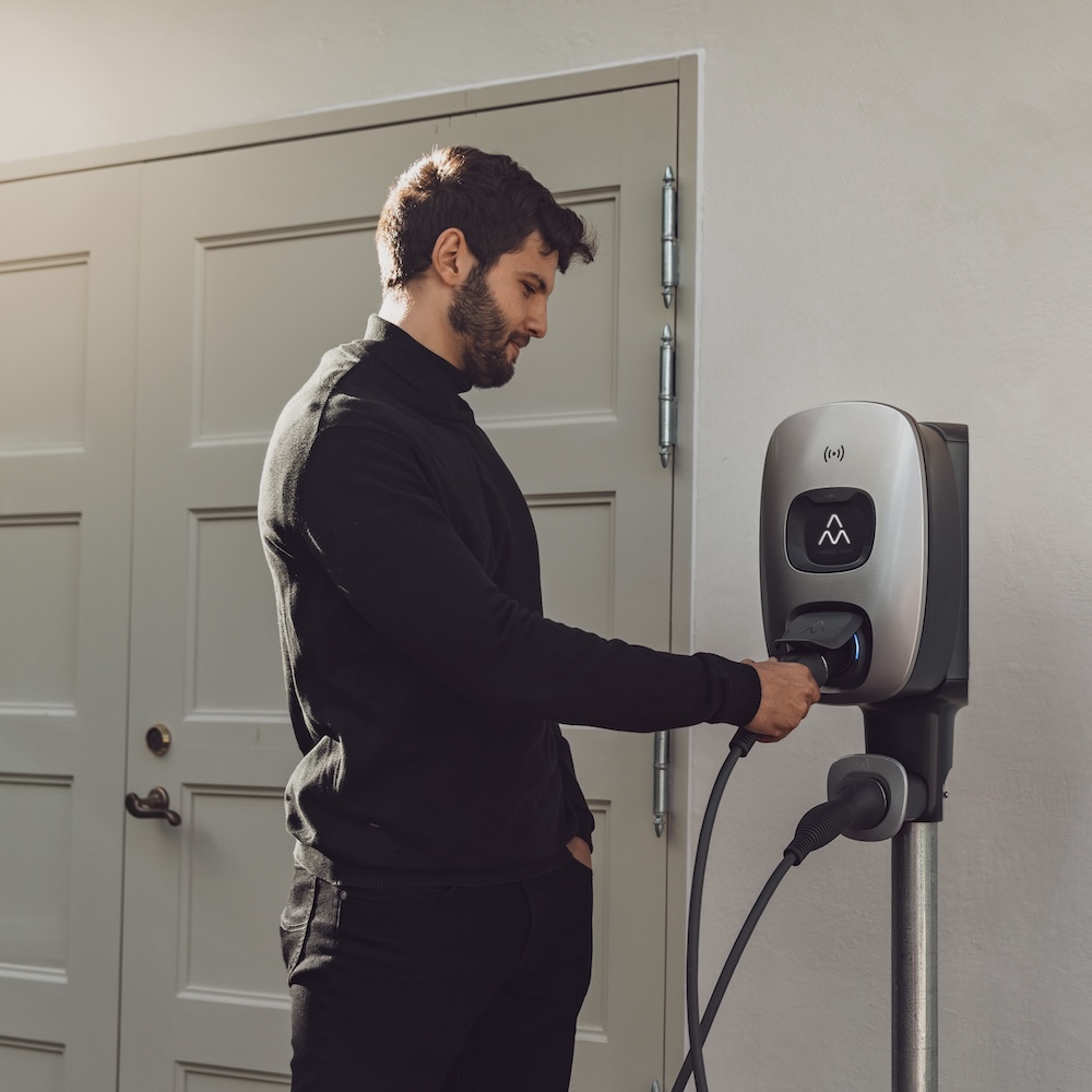 Laddbox Bostadsrättsförening Charge Amps Dawn